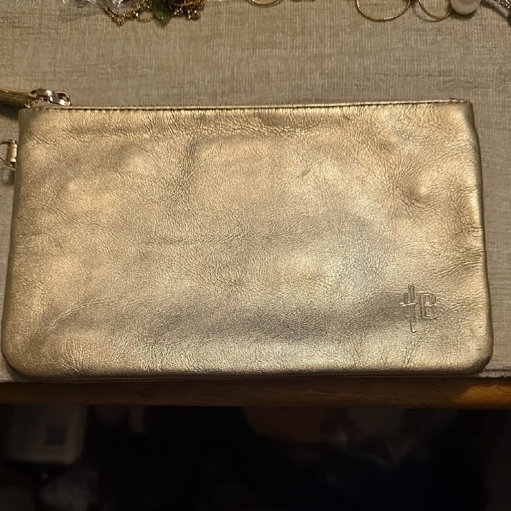 MIGHTY PURSE BY H BUTLER GOLD LEATHER WRISTLET